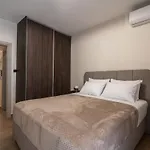 The Fourth - Where Four Becomes Apartamento *