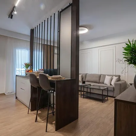 Apartment The Fourth - Where Four Becomes Larissa