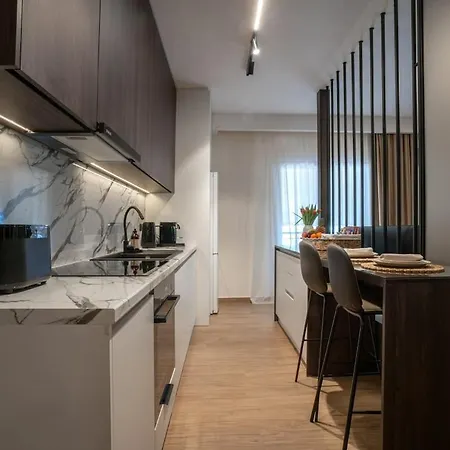 The Fourth - Where Four Becomes 아파트 *