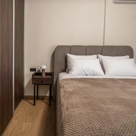 The Fourth - Where Four Becomes Apartamento