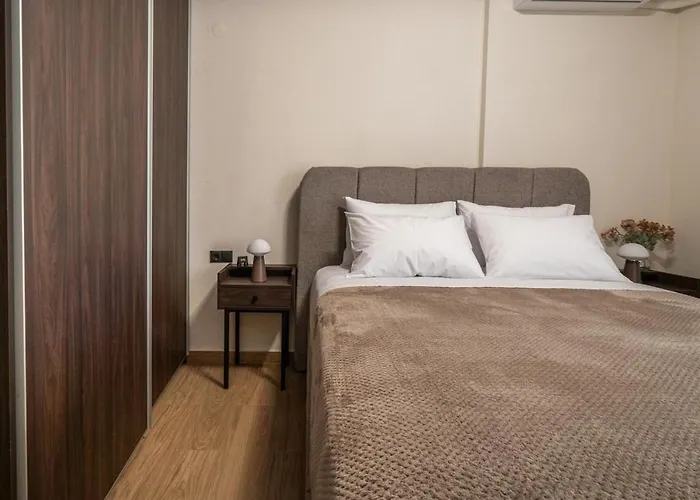 The Fourth - Where Four Becomes Apartamento